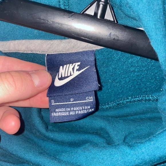 Nike Women's Turtle Neck Hoodie - Picture 2 of 2